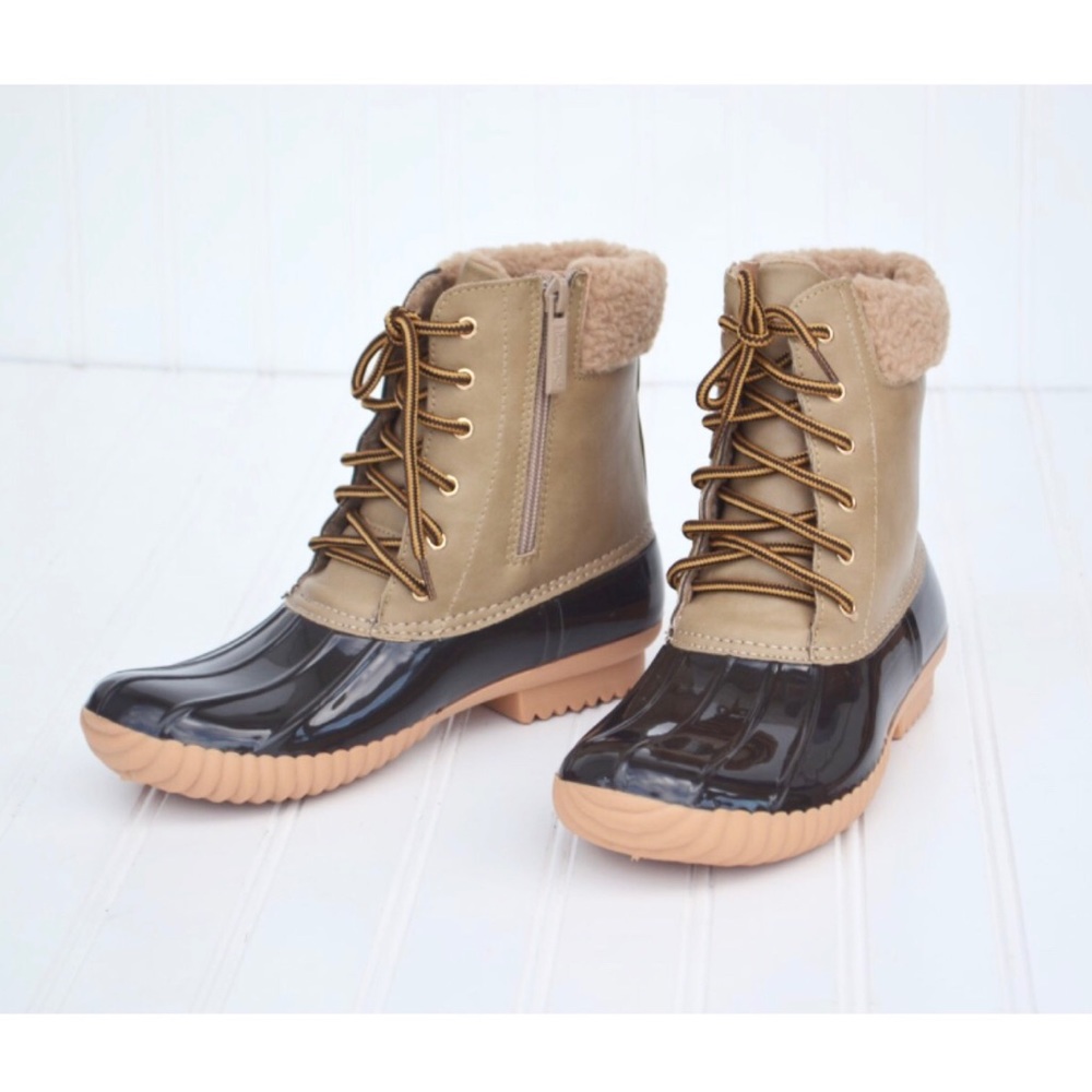 Sherpa Lined Duck Boots